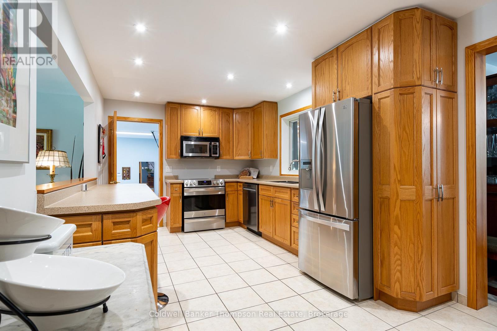 57 Hiawatha Drive, Huntsville, Ontario  P0B 1L0 - Photo 8 - X12235800
