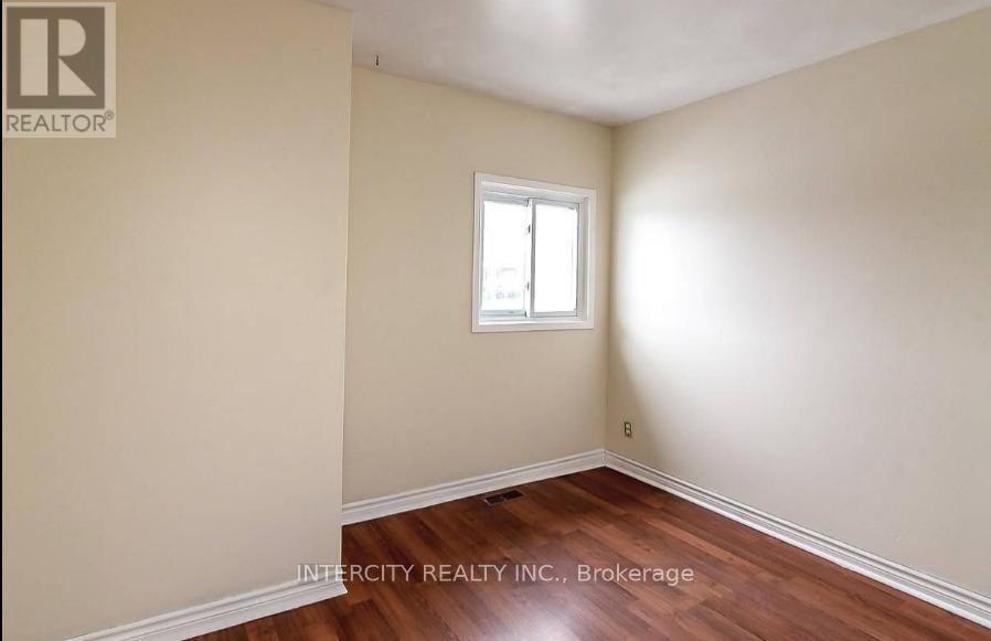 11 Sauer Avenue, Welland, Ontario  L3B 5H1 - Photo 15 - X12235108