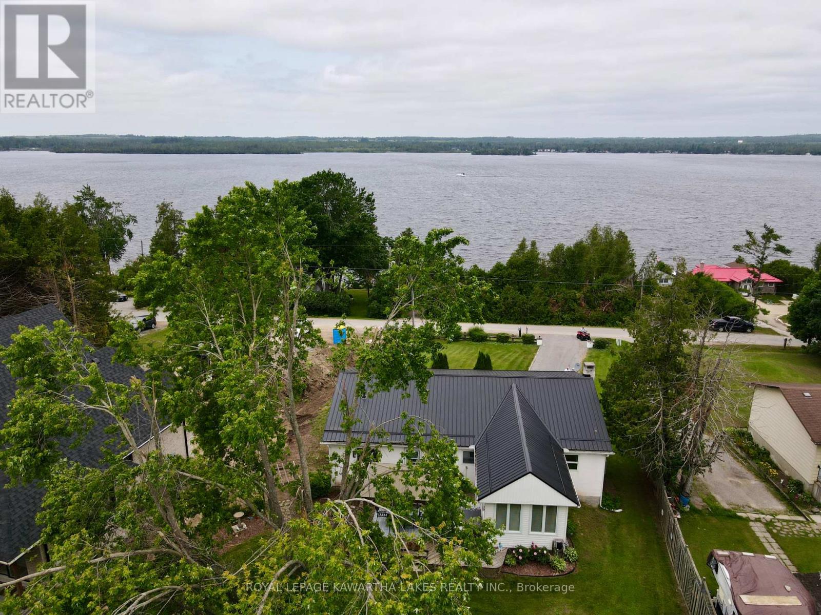 Property at 835 CEDAR GLEN ROAD image 4