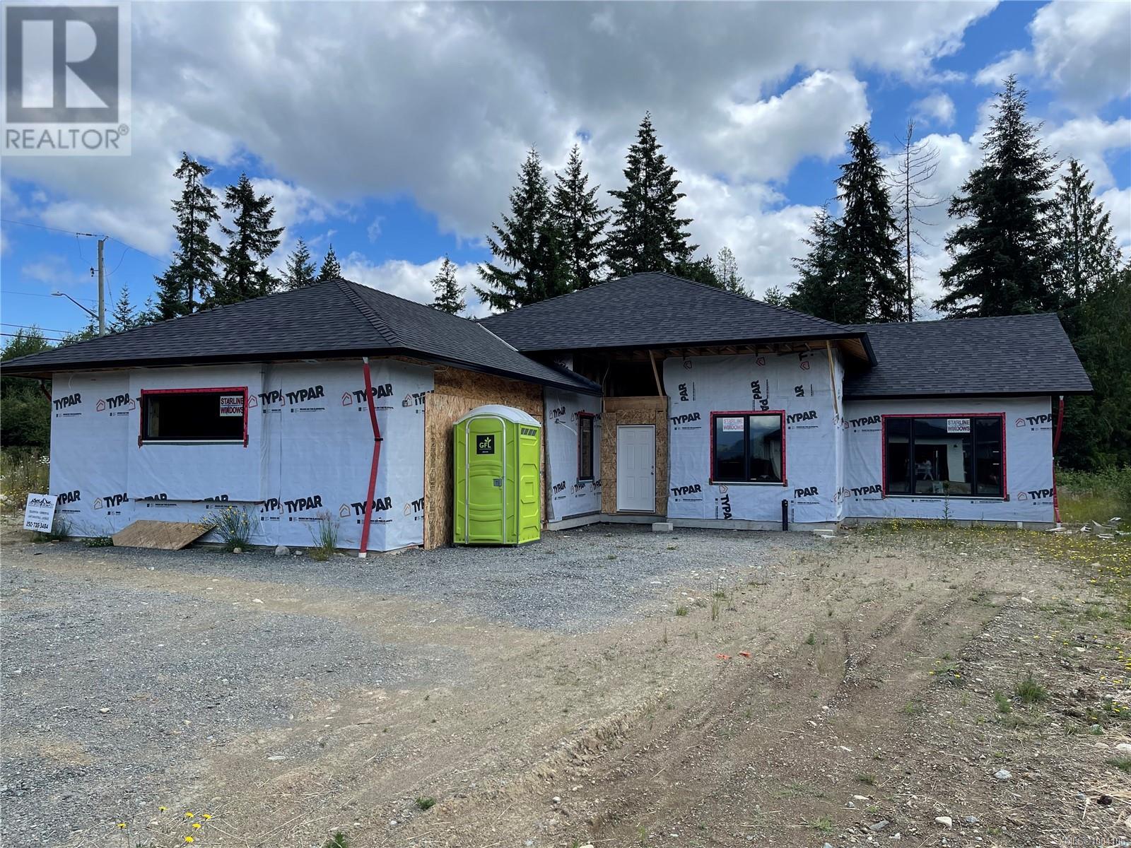 Property at 3036 Arbutus Dr image 1