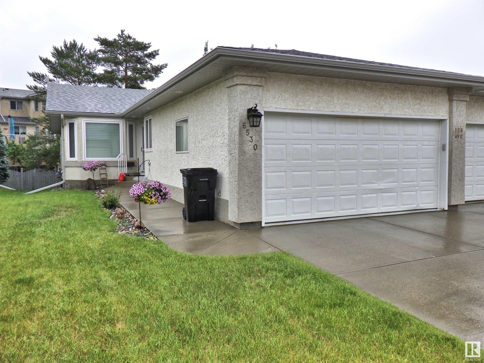Property at 6530 158 AV NW image 1