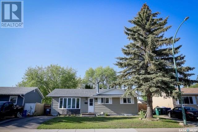 Property at 542 Fisher CRESCENT image 1