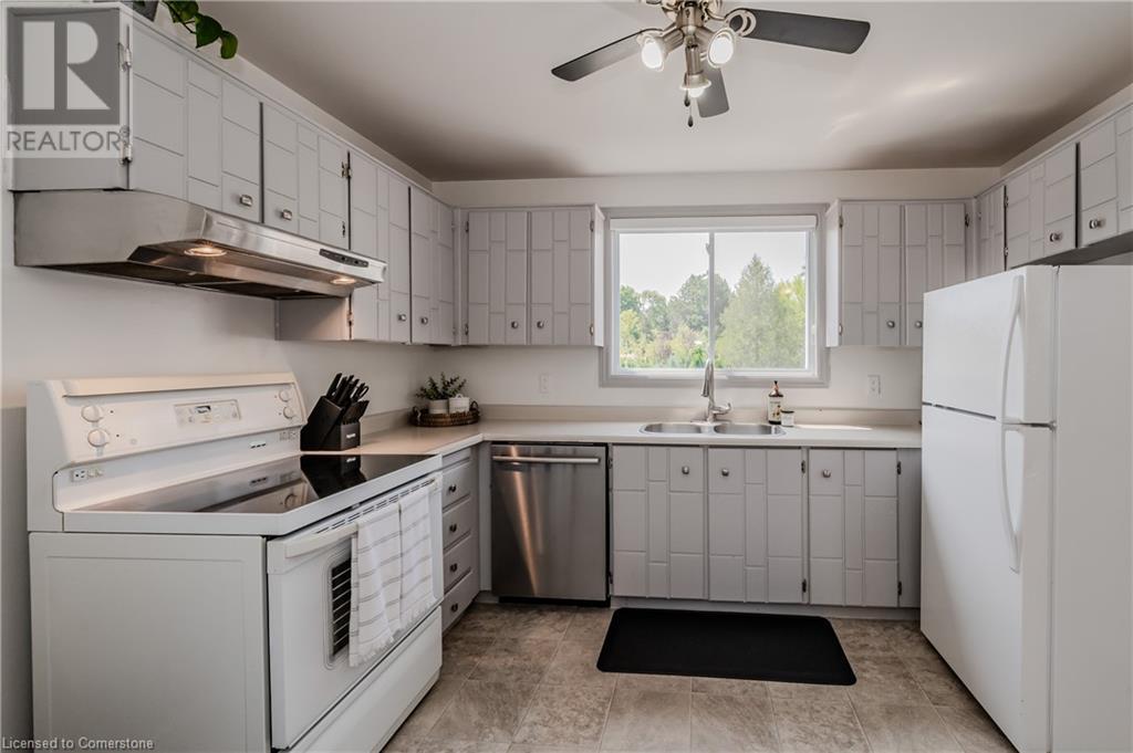 60 Elmsdale Drive Unit# 35, Kitchener, Ontario  N2E 2G4 - Photo 13 - 40743351