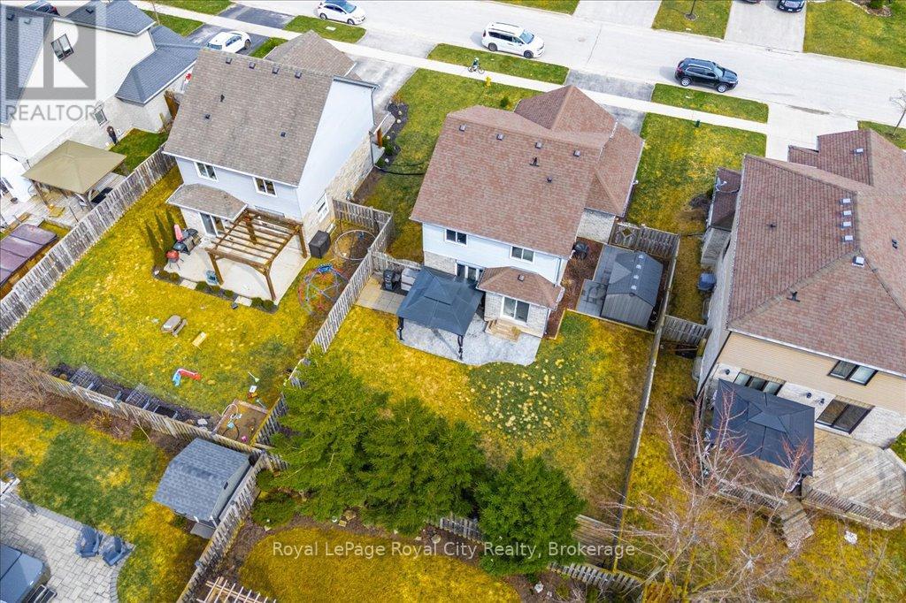 36 Green Street, Mapleton, Ontario  N0G 1P0 - Photo 35 - X12084892