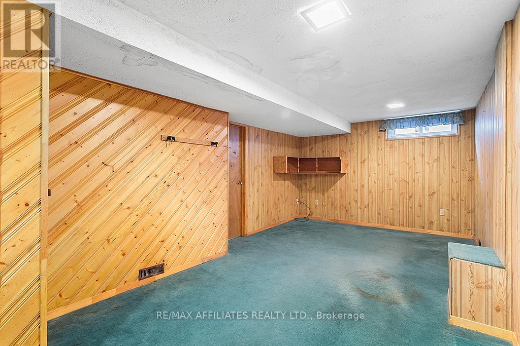 1911 Simard Drive, Ottawa, Ontario  K1C 3B9 - Photo 20 - X12232641