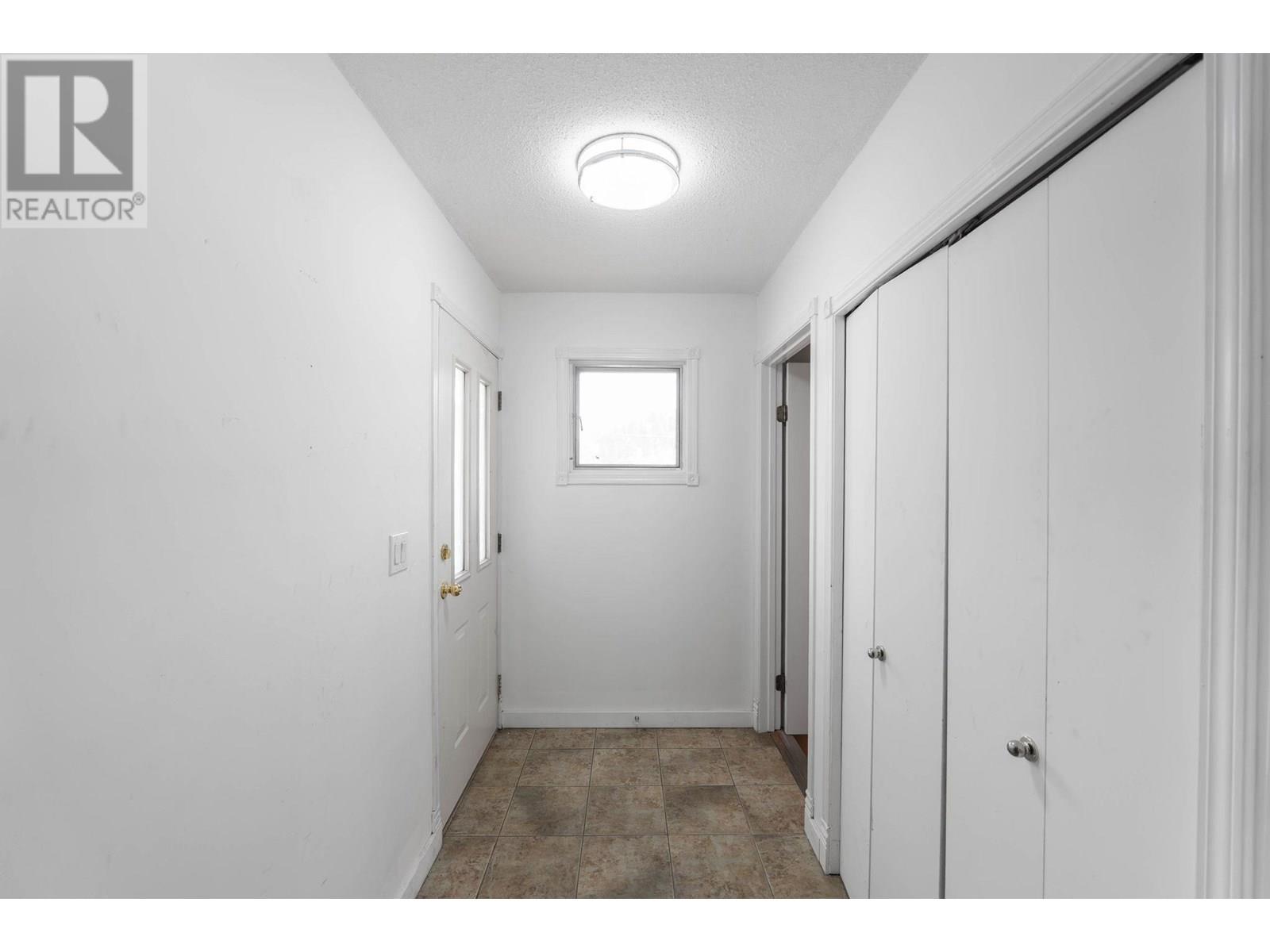Property at 334 Clifton Road S image 1
