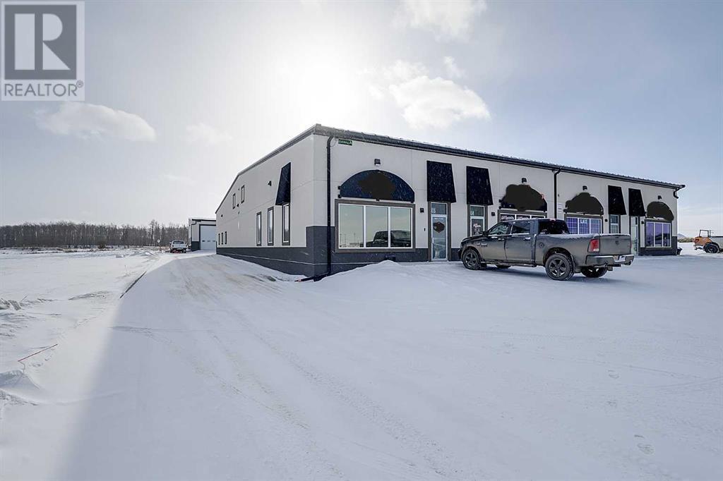 105 303a Larch Close, Rural Red Deer County, Alberta  T4E 1B4 - Photo 1 - A2196165
