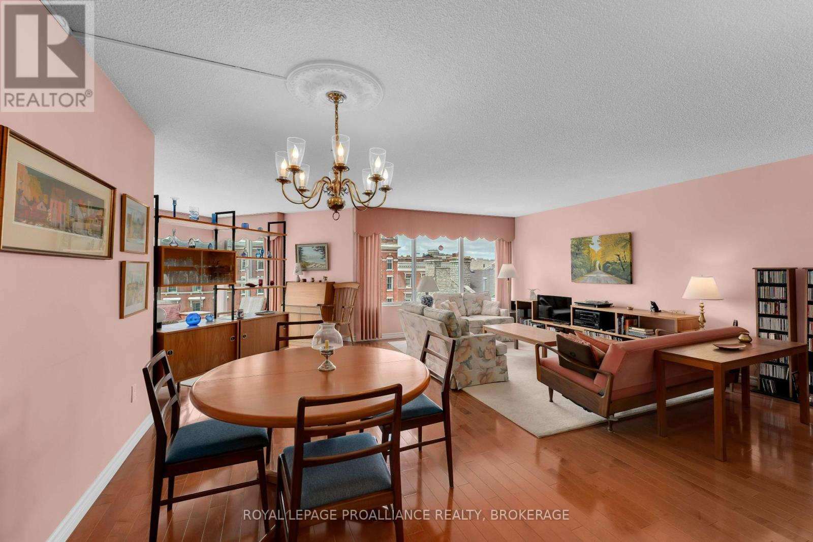 403 - 185 Ontario Street, Kingston, Ontario K7L 2Y7 - Photo 11 - X12235840