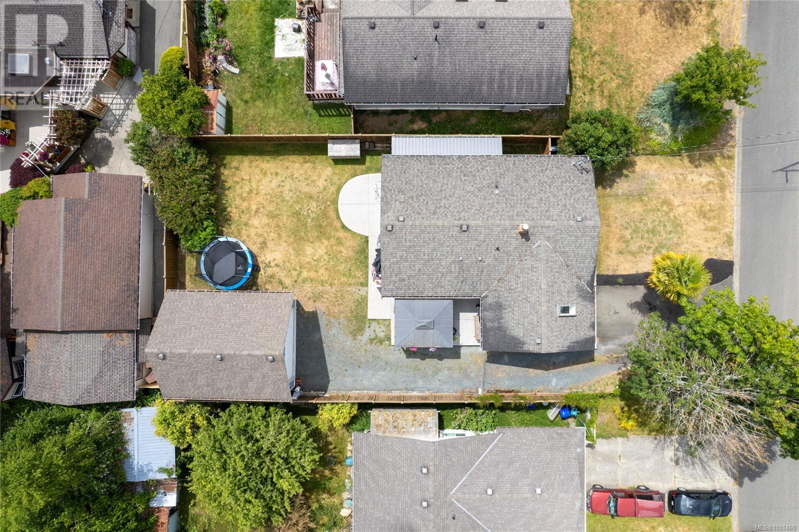 Property at 660 Phillips St image 4