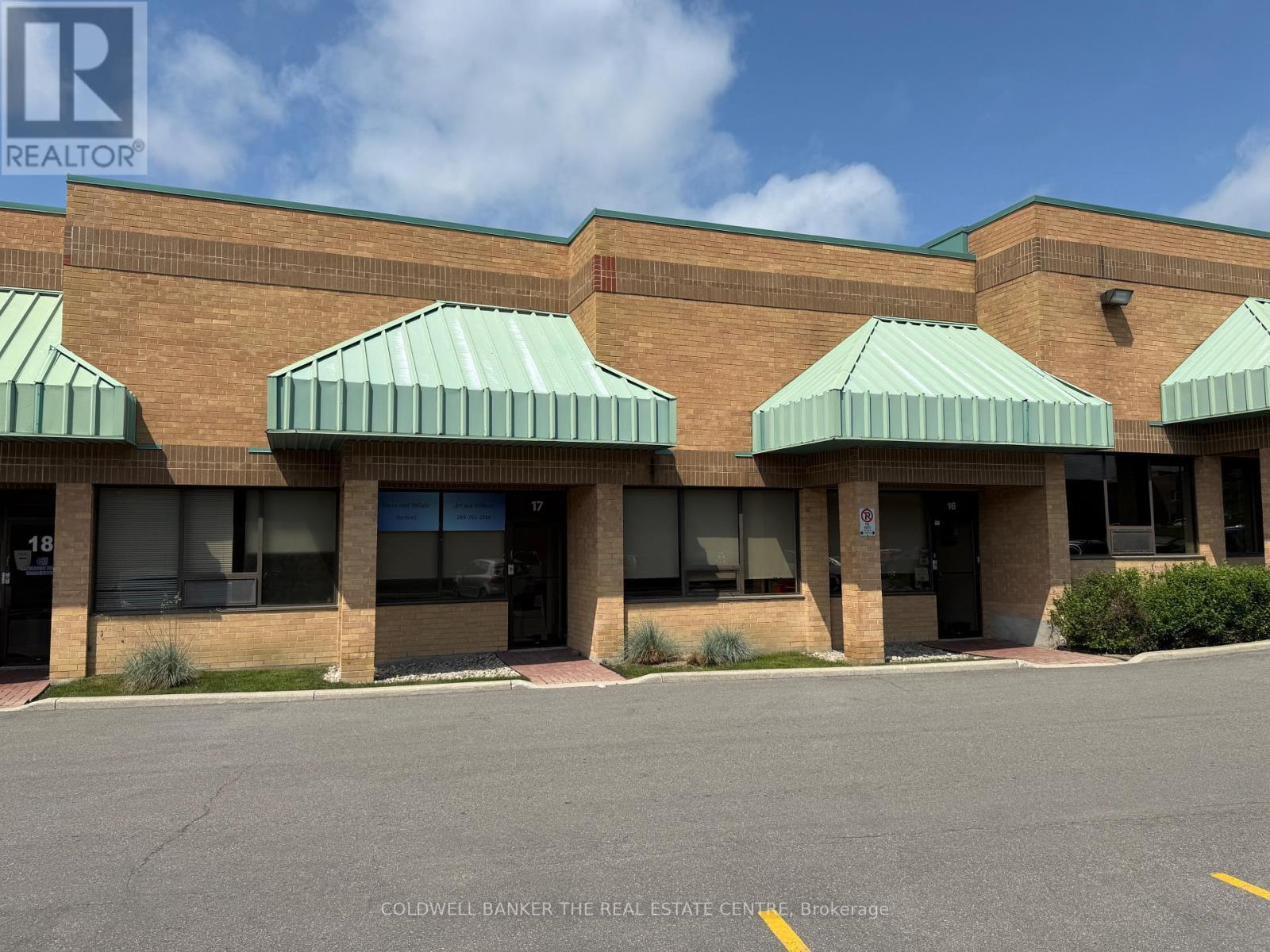 16/17 - 17075 Leslie Street, Newmarket, Ontario  L3Y 8E1 - Photo 17 - N12231144