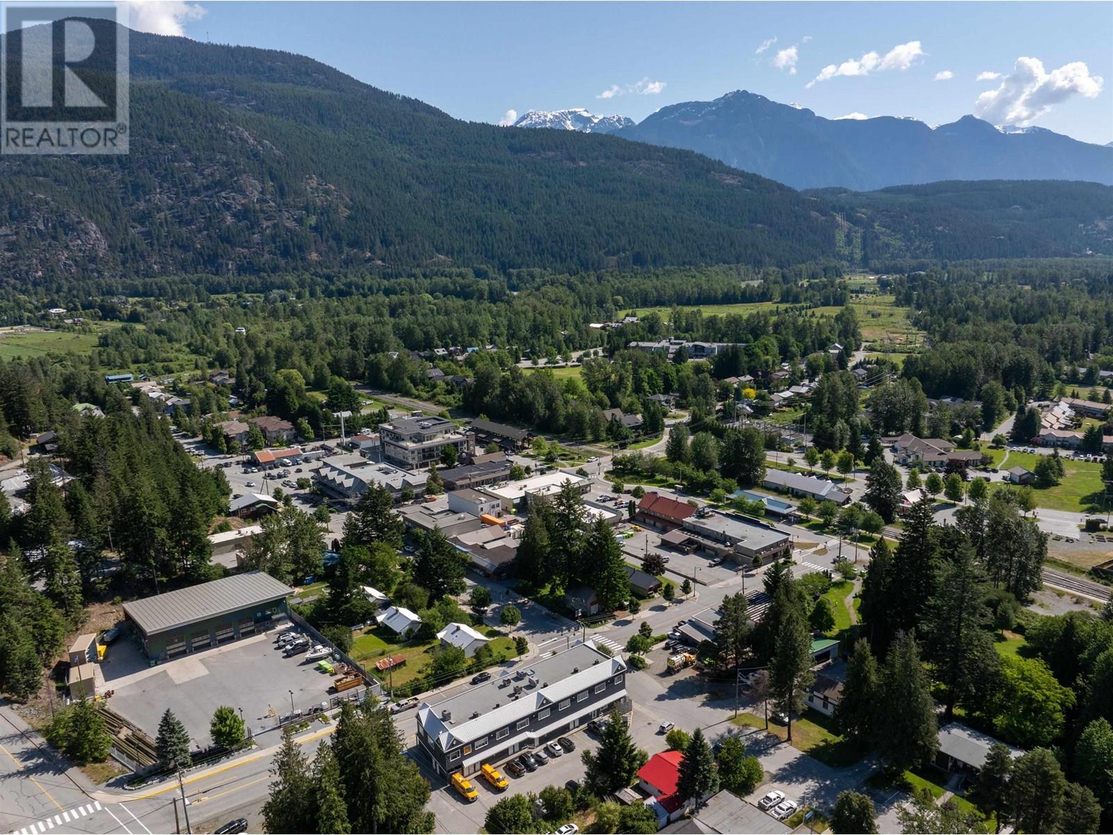 7421 Prospect Street, Pemberton, British Columbia  V0N 2L0 - Photo 4 - C8070179