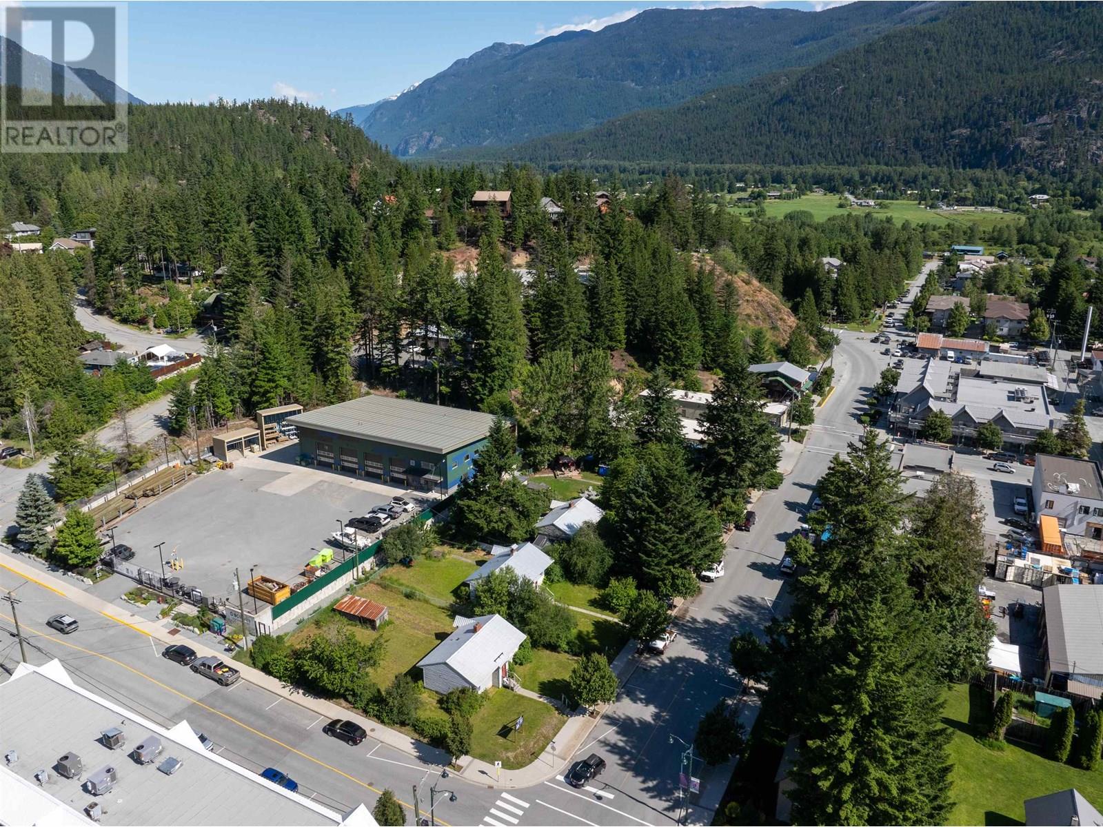 7421 Prospect Street, Pemberton, British Columbia  V0N 2L0 - Photo 8 - C8070179