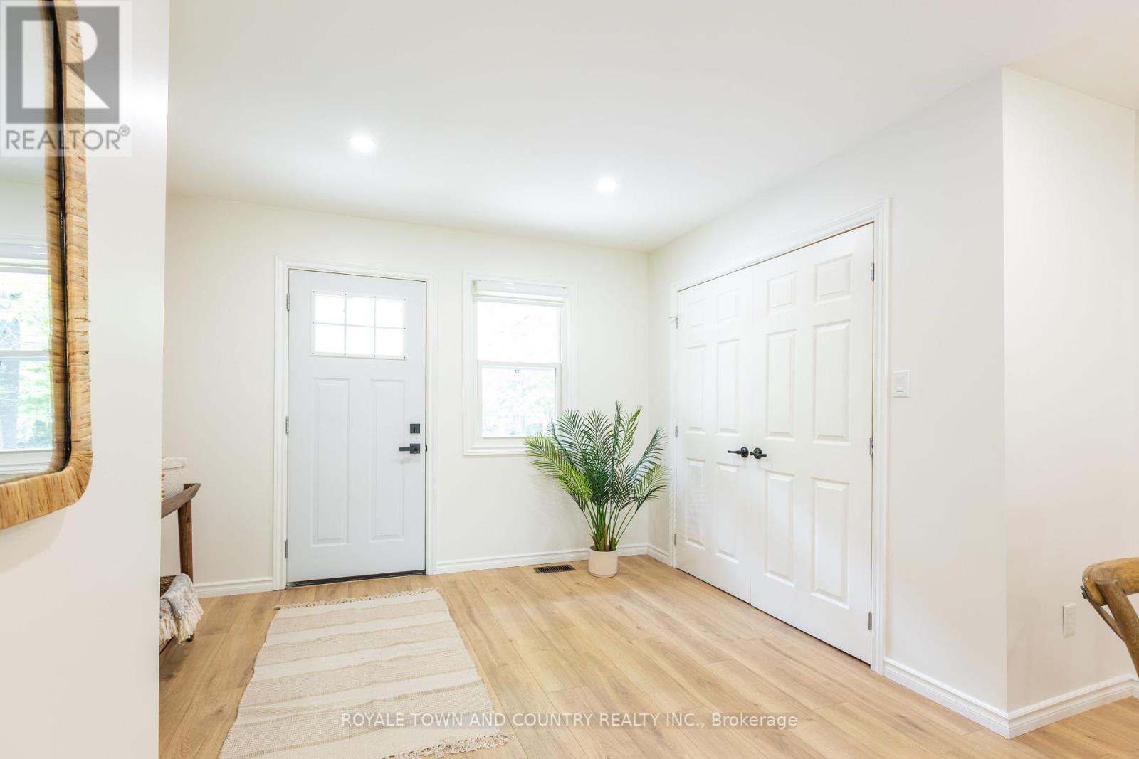 Property at 9 PARKHILL DRIVE image 3