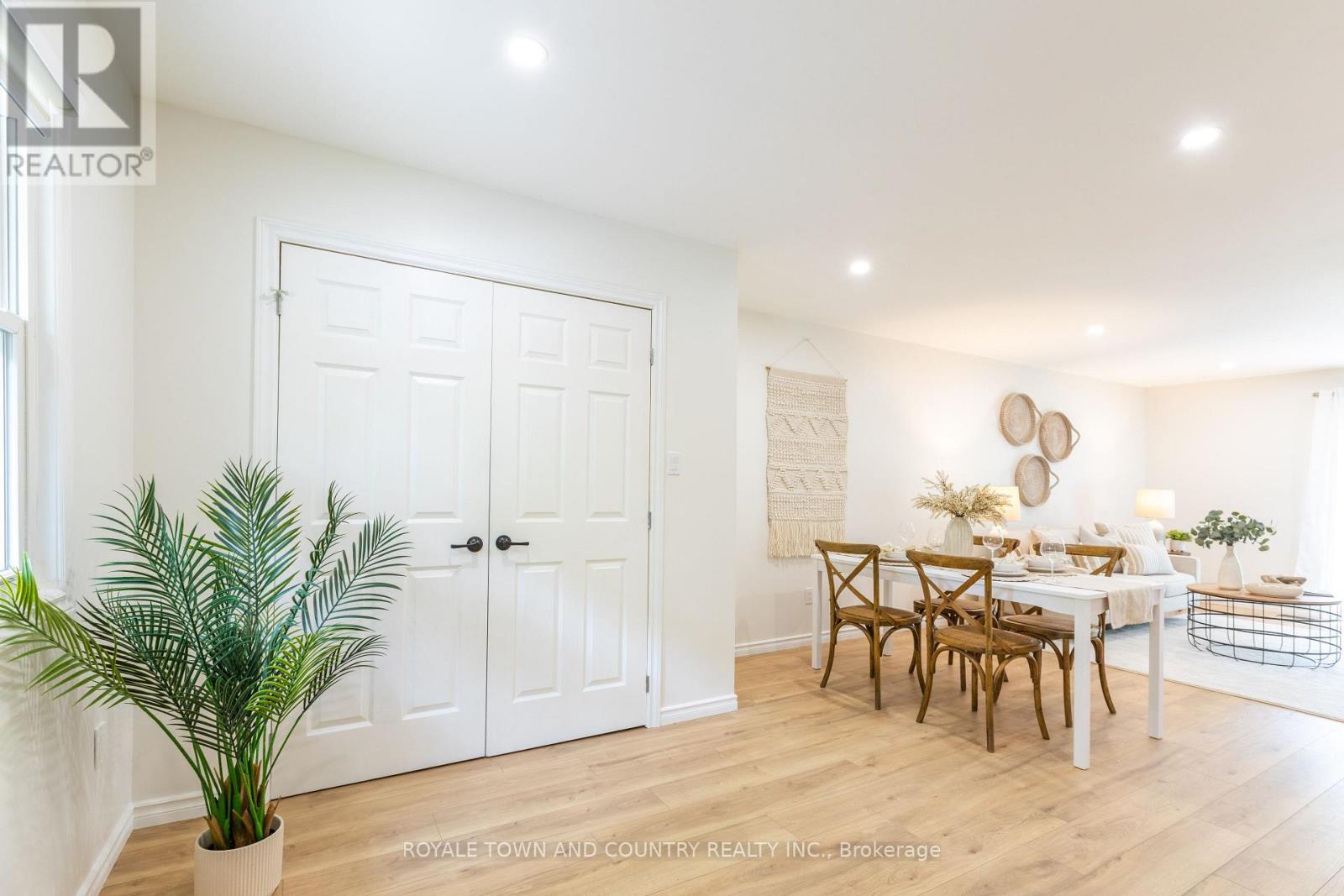 Property at 9 PARKHILL DRIVE image 4