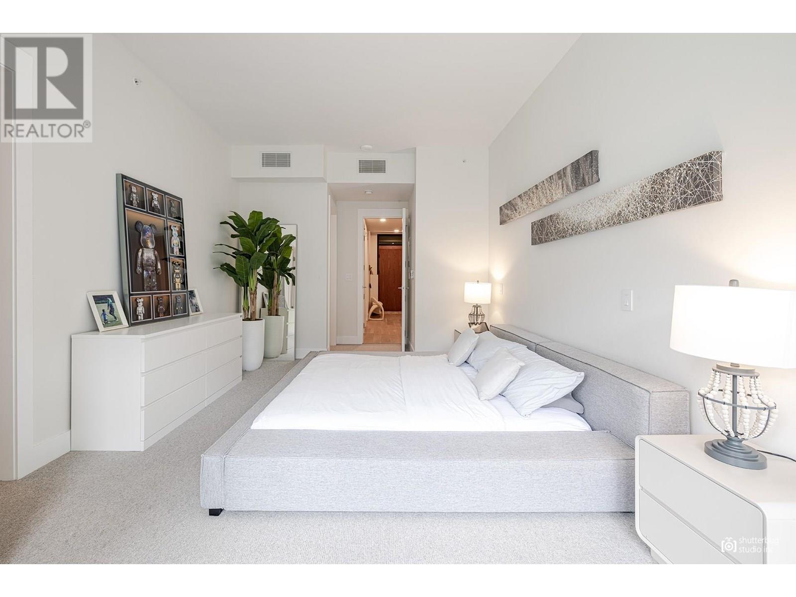 Listing Picture 9 of 26 : 104 6687 NELSON AVENUE, Vancouver / 溫哥華 - 魯藝地產 Yvonne Lu Group - MLS Medallion Club Member