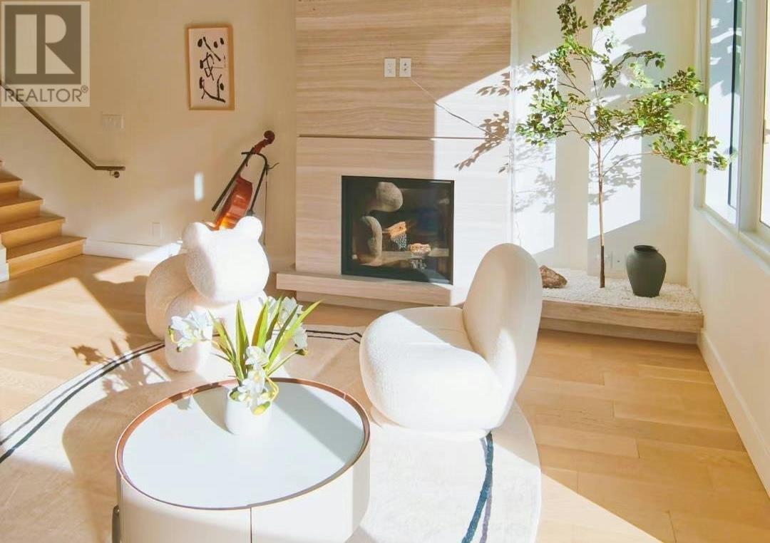 Listing Picture 5 of 26 : 104 6687 NELSON AVENUE, Vancouver / 溫哥華 - 魯藝地產 Yvonne Lu Group - MLS Medallion Club Member