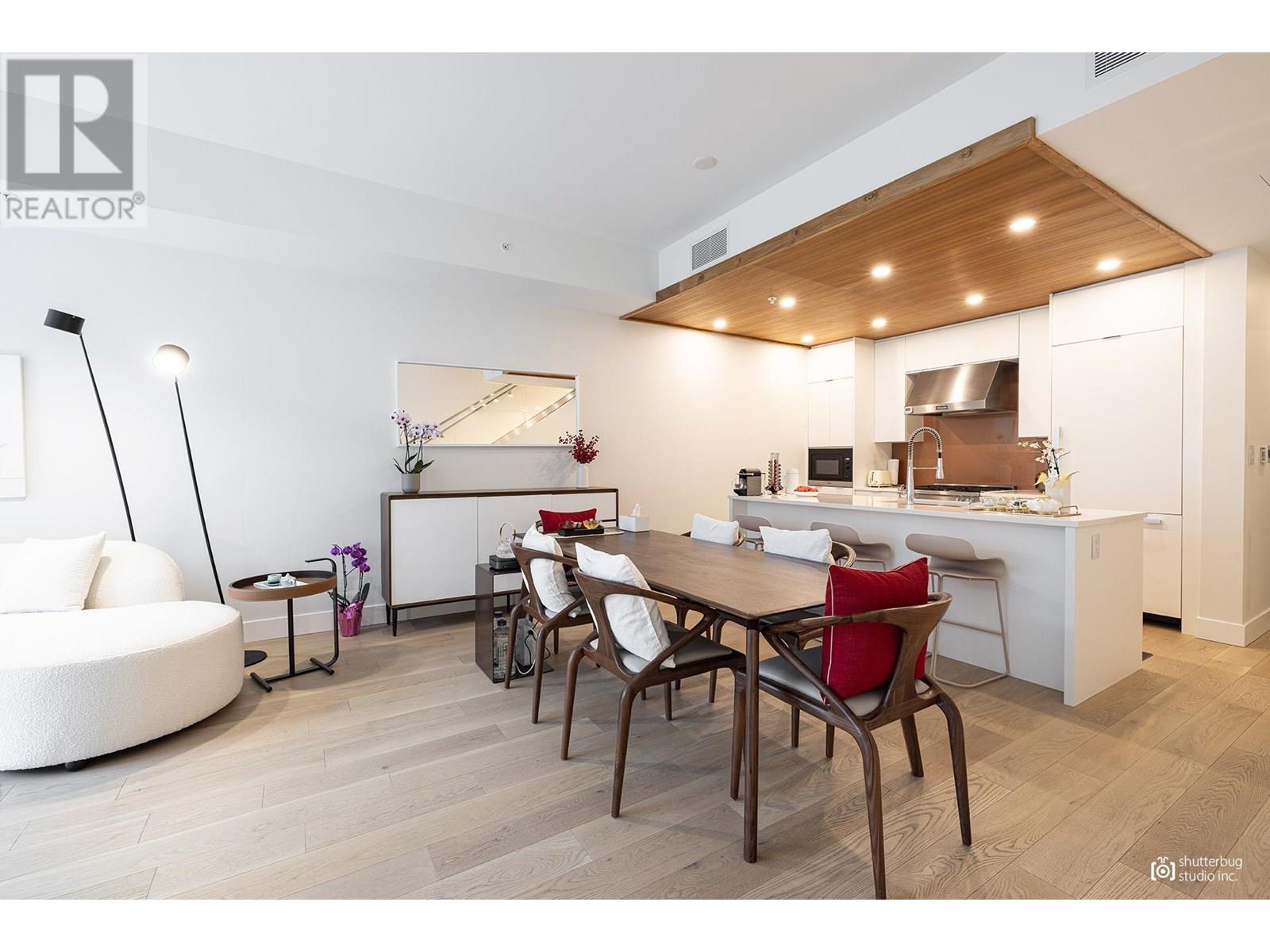 Listing Picture 6 of 26 : 104 6687 NELSON AVENUE, Vancouver / 溫哥華 - 魯藝地產 Yvonne Lu Group - MLS Medallion Club Member