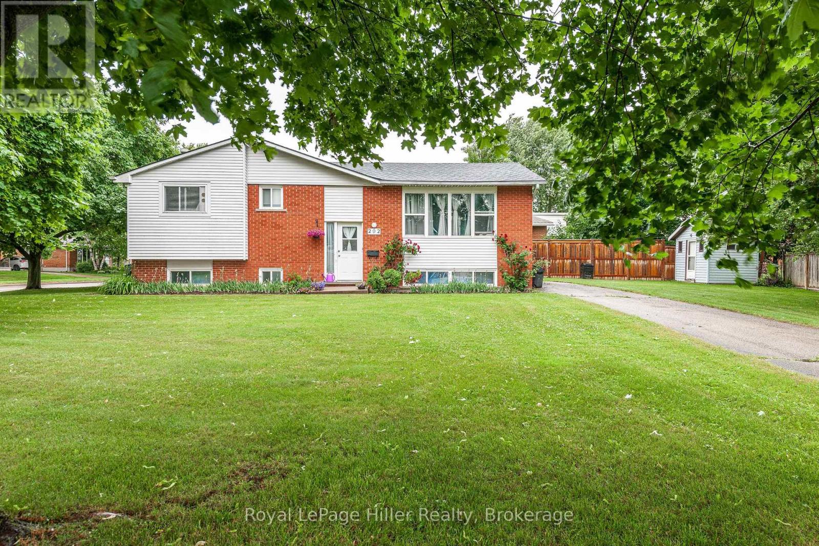 Property at 292 MAPLE AVENUE image 2