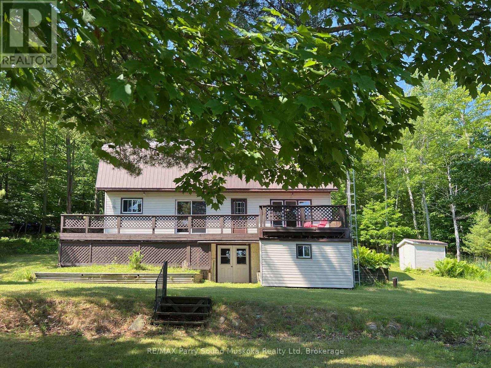 10 Pine Valley Drive, Carling, Ontario  P0G 1G0 - Photo 1 - X12235933