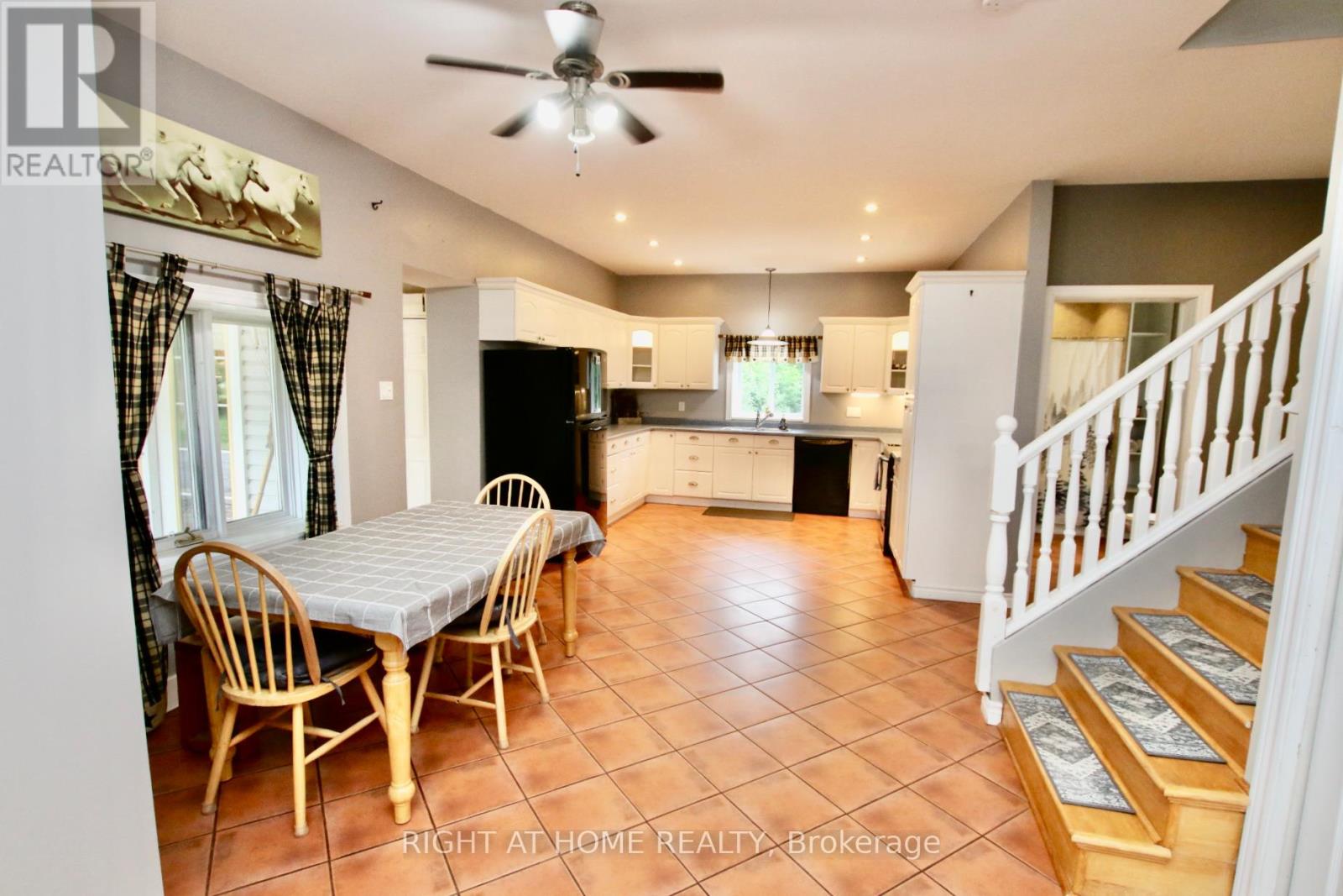 13928 Connaught Road S, North Dundas, Ontario  K0C 1H0 - Photo 15 - X12235911