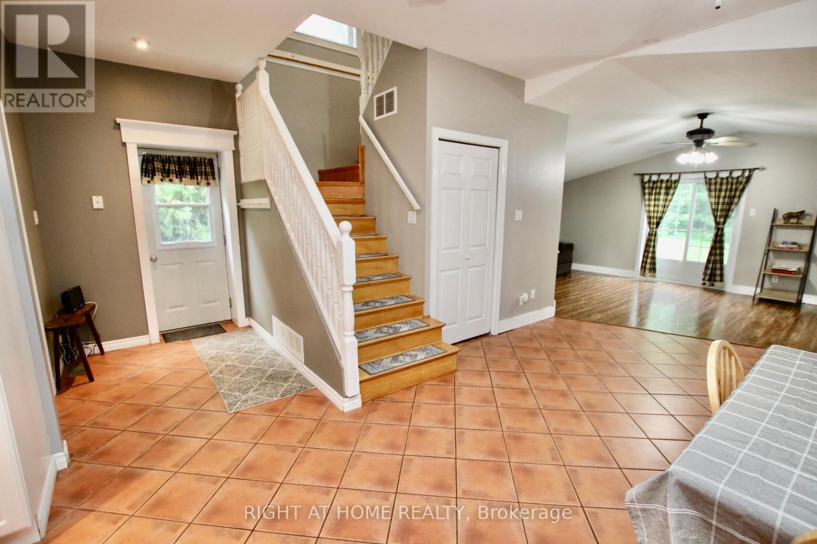 13928 Connaught Road S, North Dundas, Ontario  K0C 1H0 - Photo 19 - X12235911