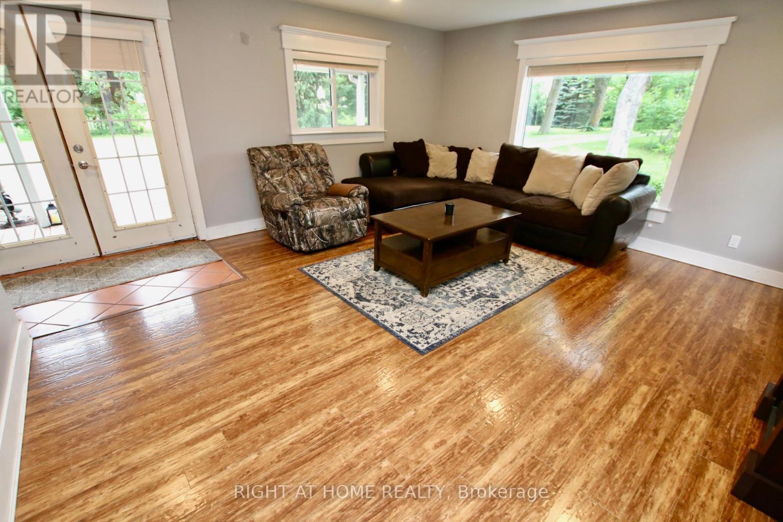 13928 Connaught Road S, North Dundas, Ontario  K0C 1H0 - Photo 6 - X12235911