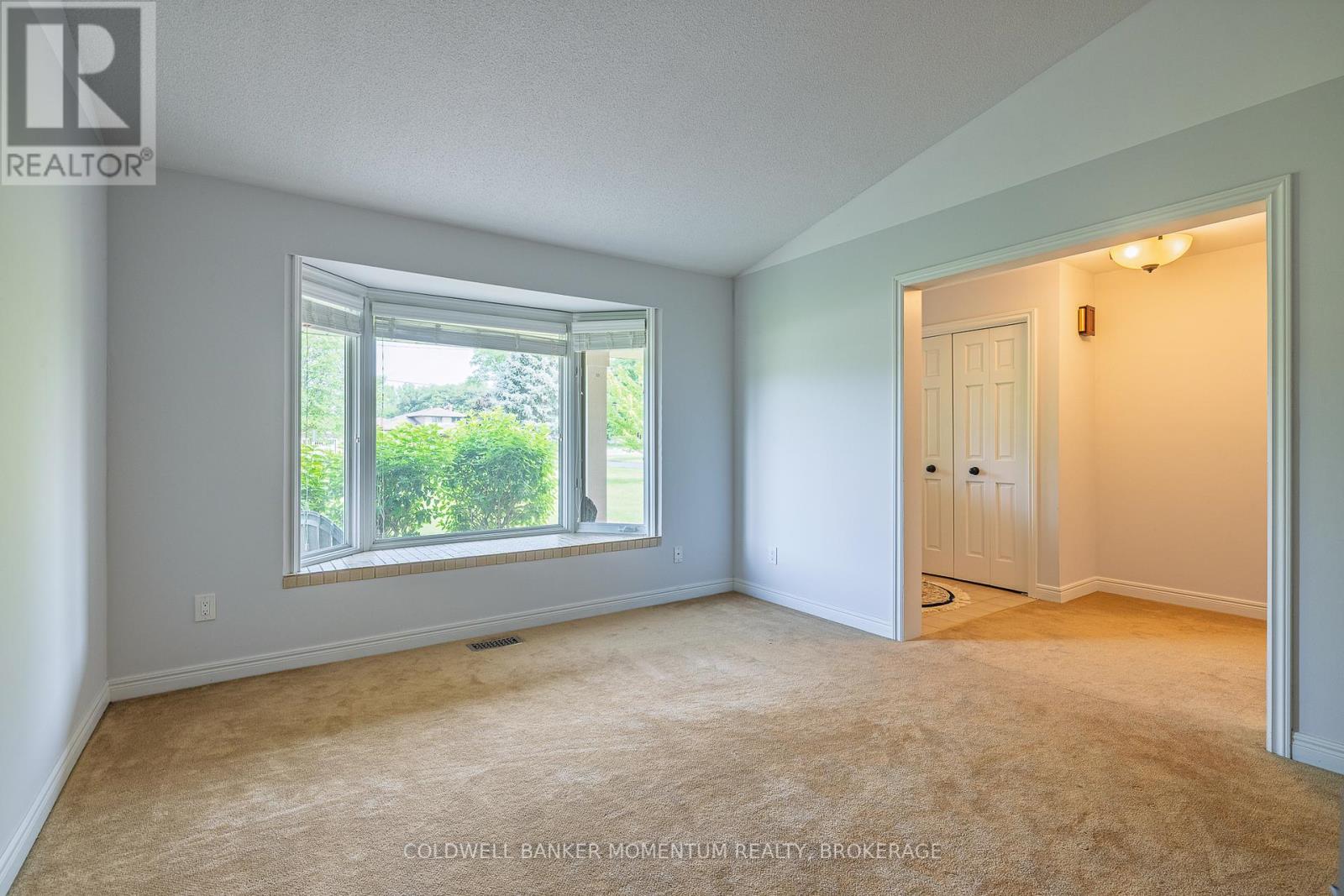 2115 Creek Road, Niagara-On-The-Lake, Ontario  L0S 1J0 - Photo 7 - X12235825