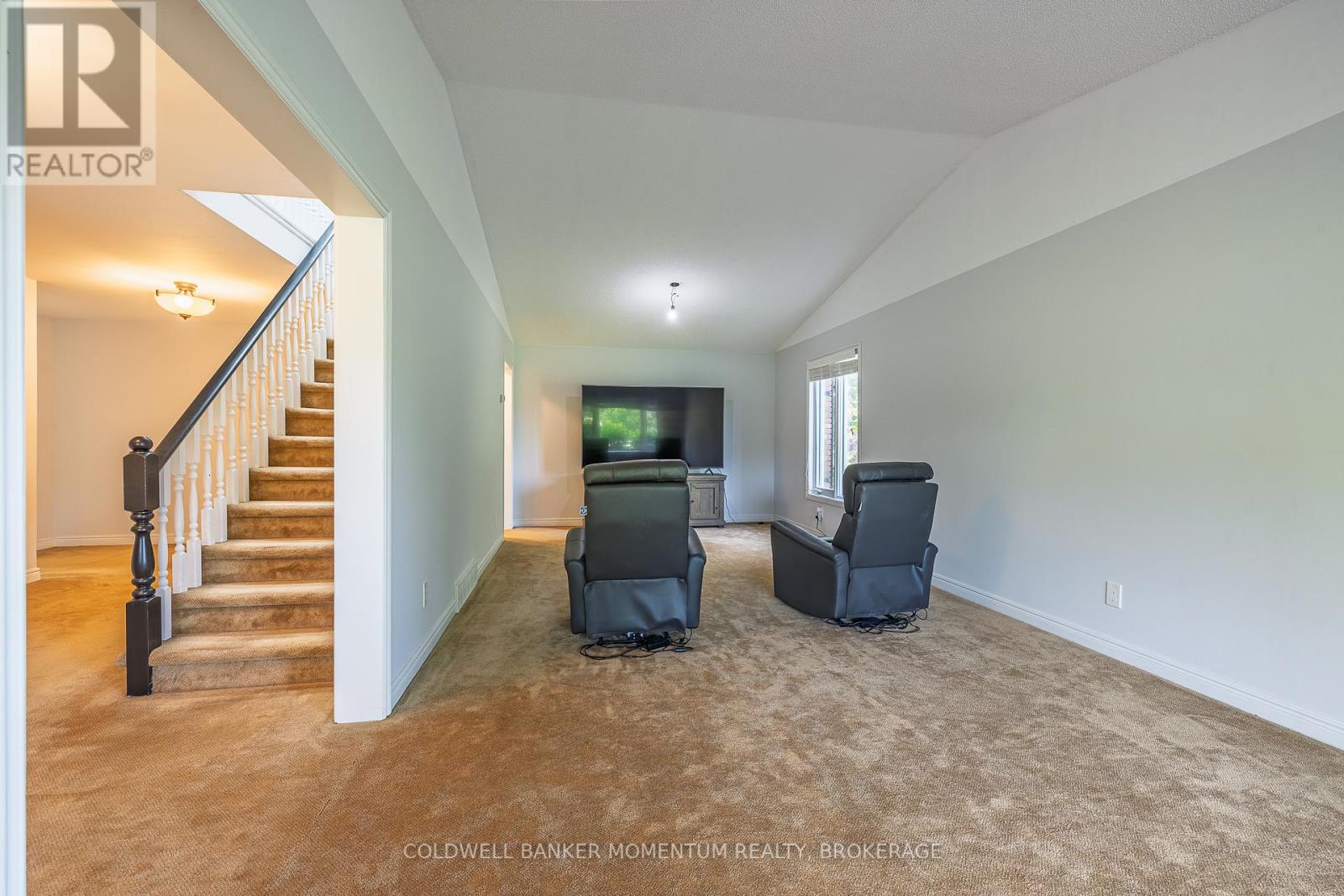 2115 Creek Road, Niagara-On-The-Lake, Ontario  L0S 1J0 - Photo 8 - X12235825