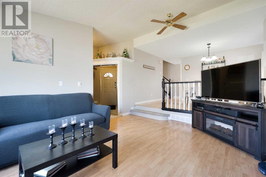 Property at 131 MacEwan Meadow Way NW image 2