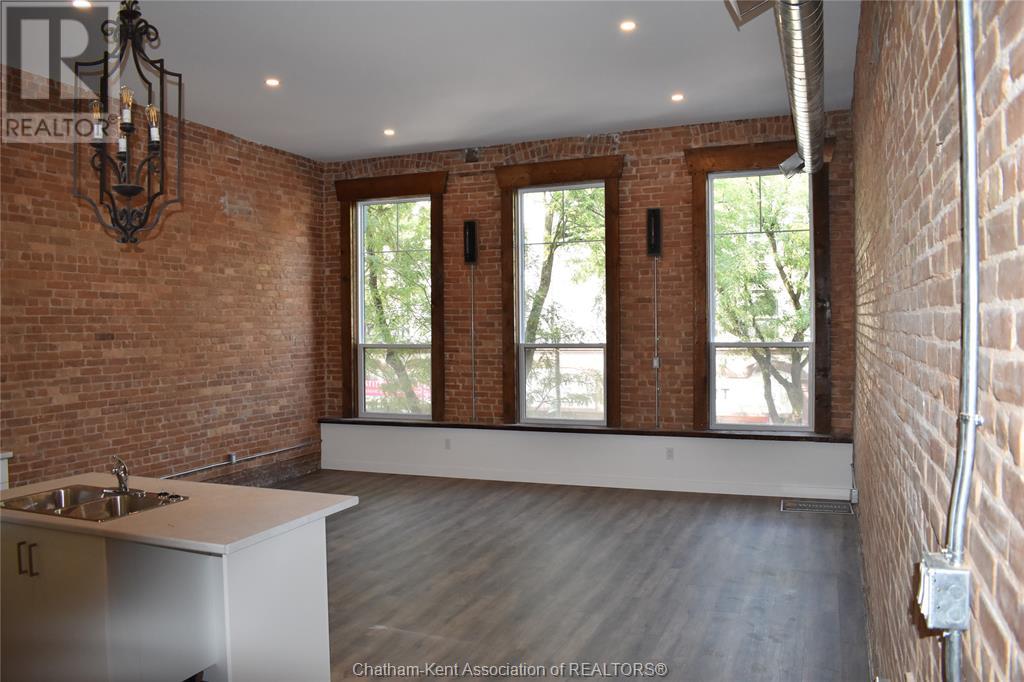 164 King Street Unit# 201, Chatham, Ontario  N7M 1E3 - Photo 2 - 25015684