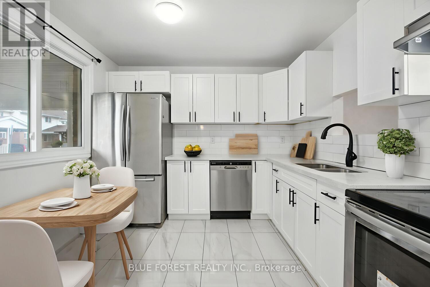 Property at 76 - 1318 HIGHBURY AVENUE N image 4