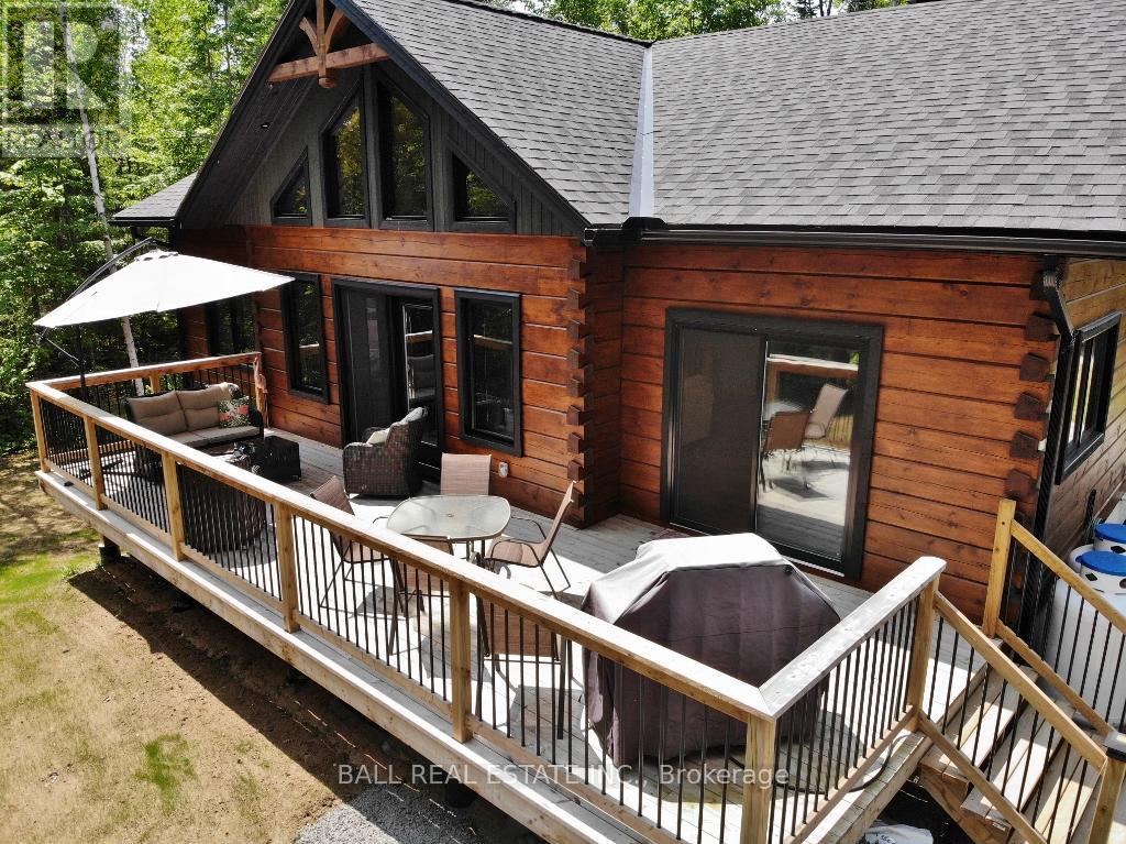 41 Arthur Street, Hastings Highlands (Mcclure Ward), Ontario  K0L 2K0 - Photo 3 - X12236040