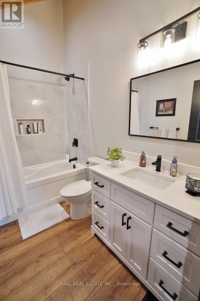 41 Arthur Street, Hastings Highlands (Mcclure Ward), Ontario  K0L 2K0 - Photo 35 - X12236040