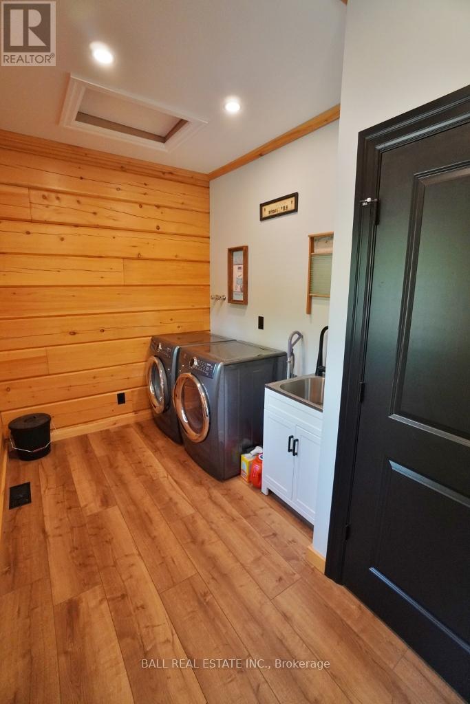 41 Arthur Street, Hastings Highlands (Mcclure Ward), Ontario  K0L 2K0 - Photo 38 - X12236040