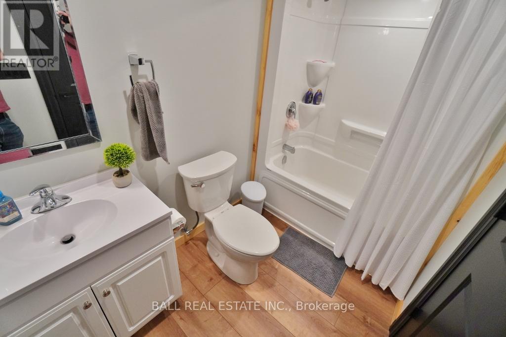 41 Arthur Street, Hastings Highlands (Mcclure Ward), Ontario  K0L 2K0 - Photo 44 - X12236040