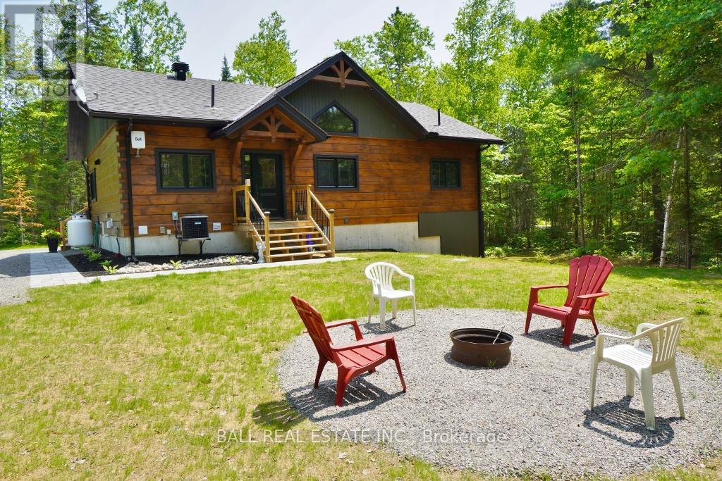 41 Arthur Street, Hastings Highlands (Mcclure Ward), Ontario  K0L 2K0 - Photo 7 - X12236040