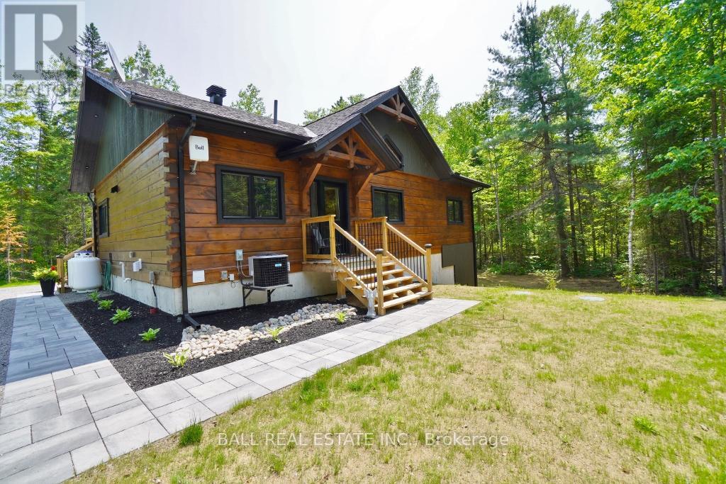 41 Arthur Street, Hastings Highlands (Mcclure Ward), Ontario  K0L 2K0 - Photo 8 - X12236040