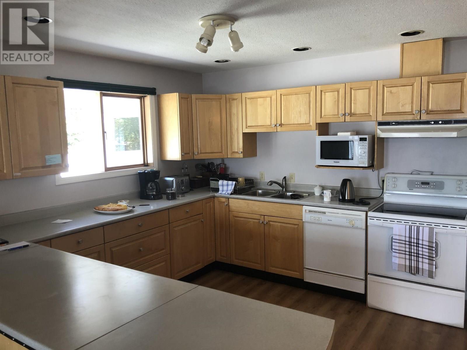 7013 Peterson Road, Fraser Lake, British Columbia  V0J 1S0 - Photo 6 - R3018065