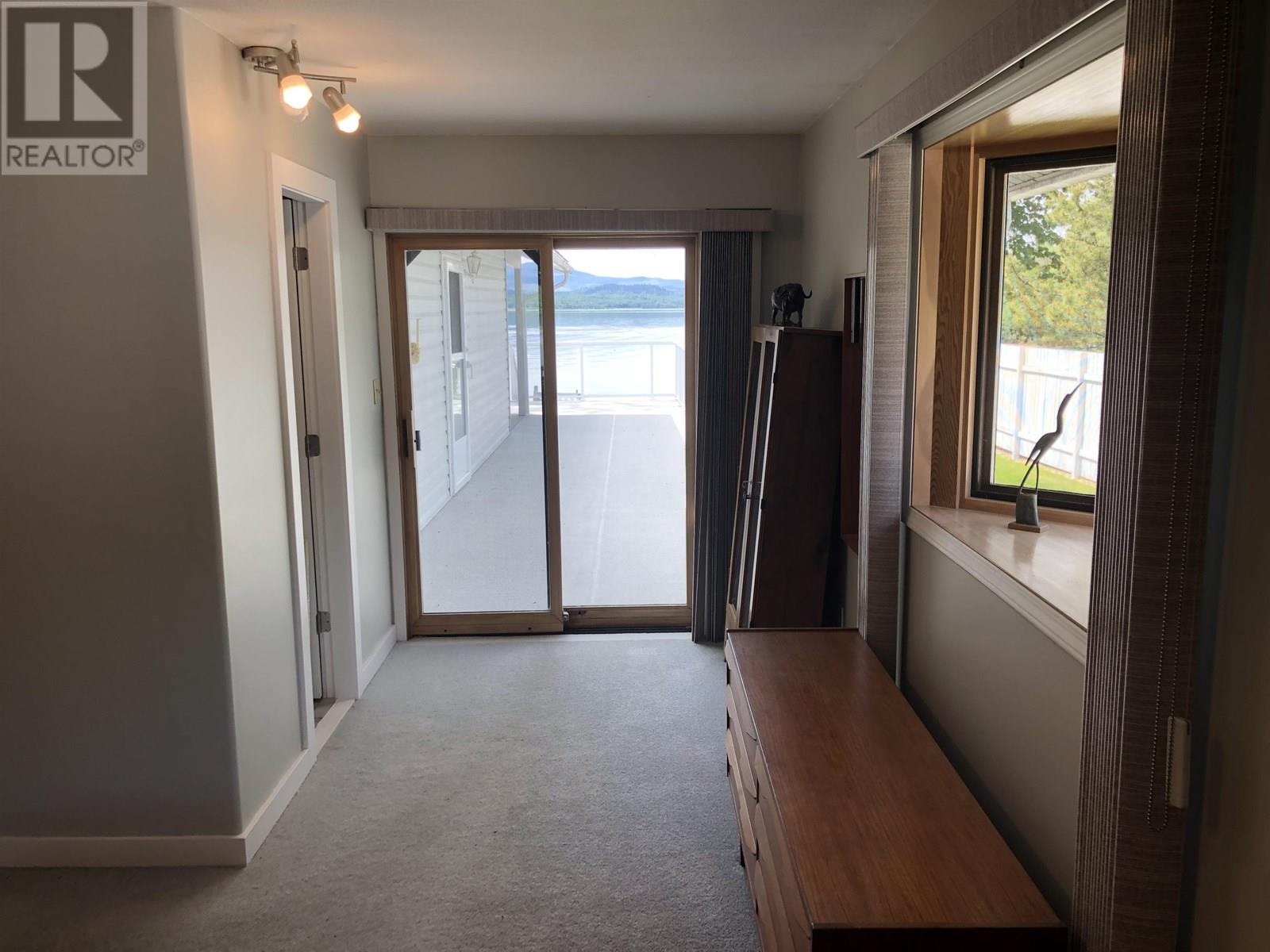 7013 Peterson Road, Fraser Lake, British Columbia  V0J 1S0 - Photo 17 - R3018065