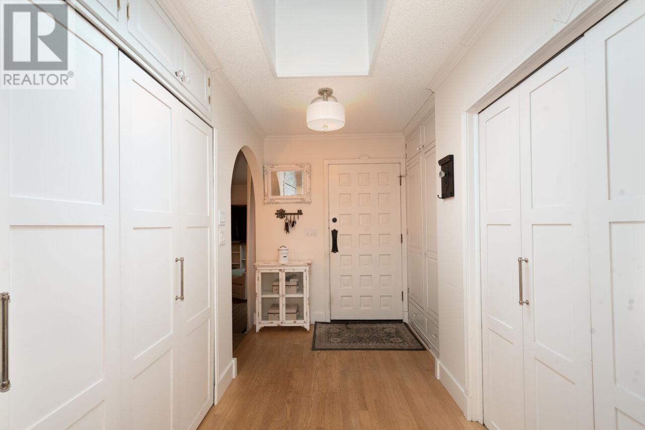 Property at 5439 WESTMINSTER AVENUE image 4
