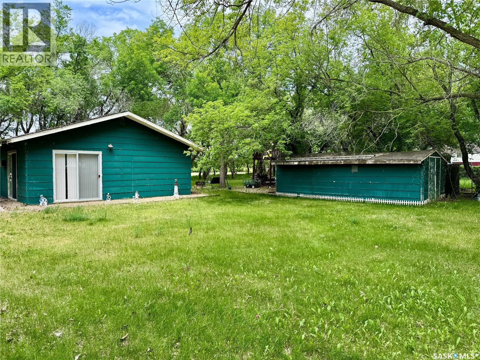 150 & 152 Lakeshore Crescent, Mckillop Rm No. 220, Saskatchewan  S0G 0L0 - Photo 2 - SK002180