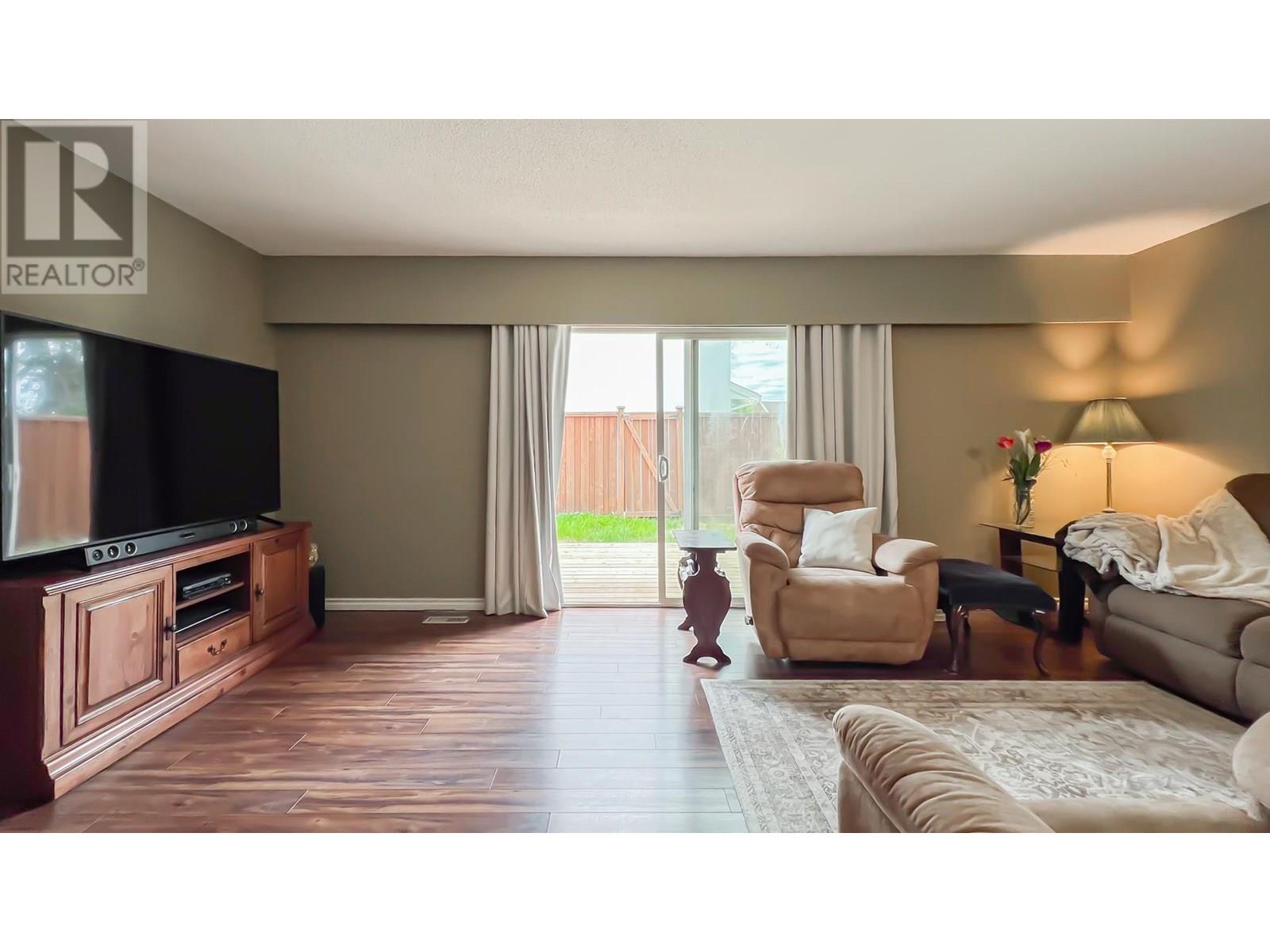 Property at 324 9411 GLENDOWER DRIVE image 4