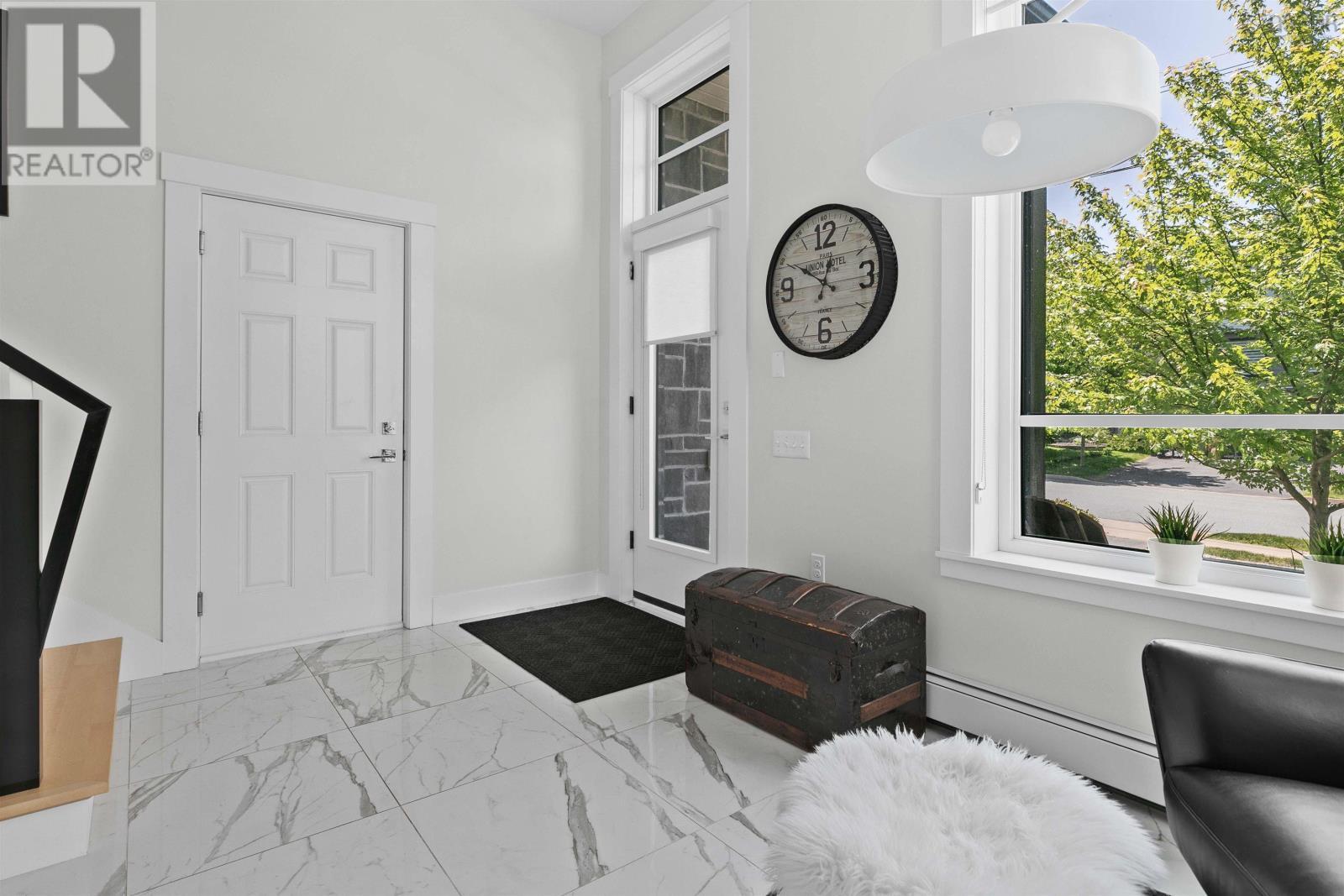 Property at 192 Amesbury Gate image 3