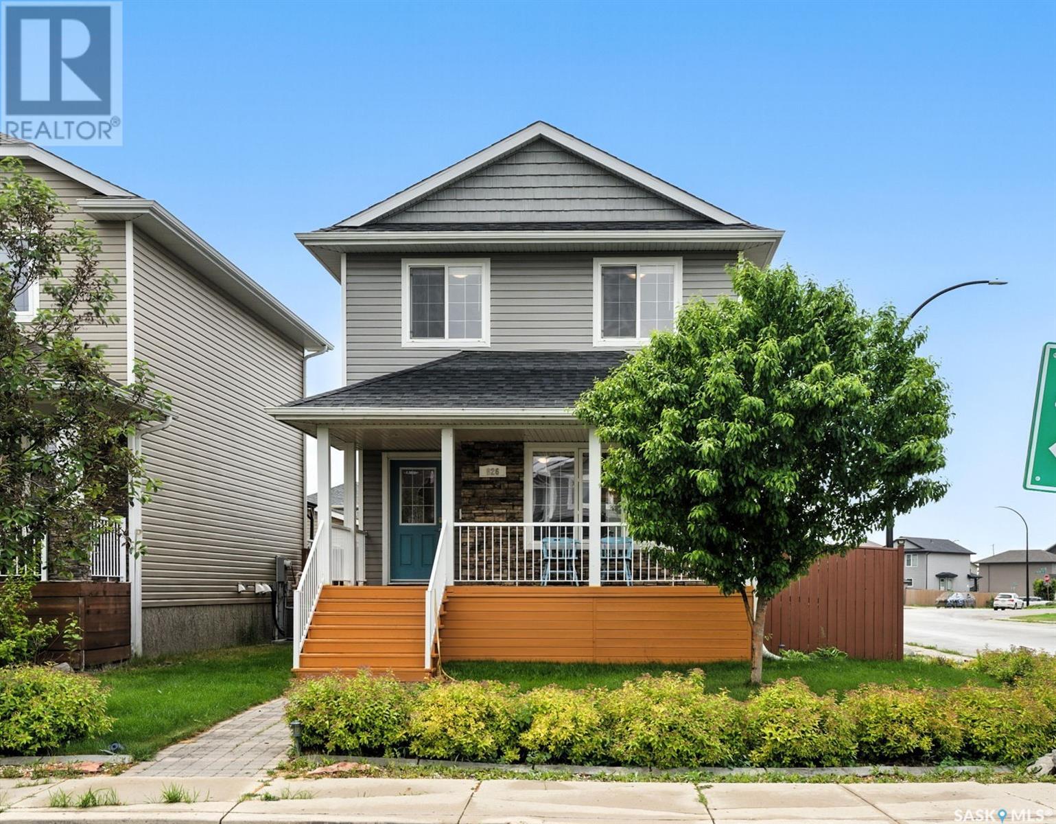 Property at 826 Padget CRESCENT image 1