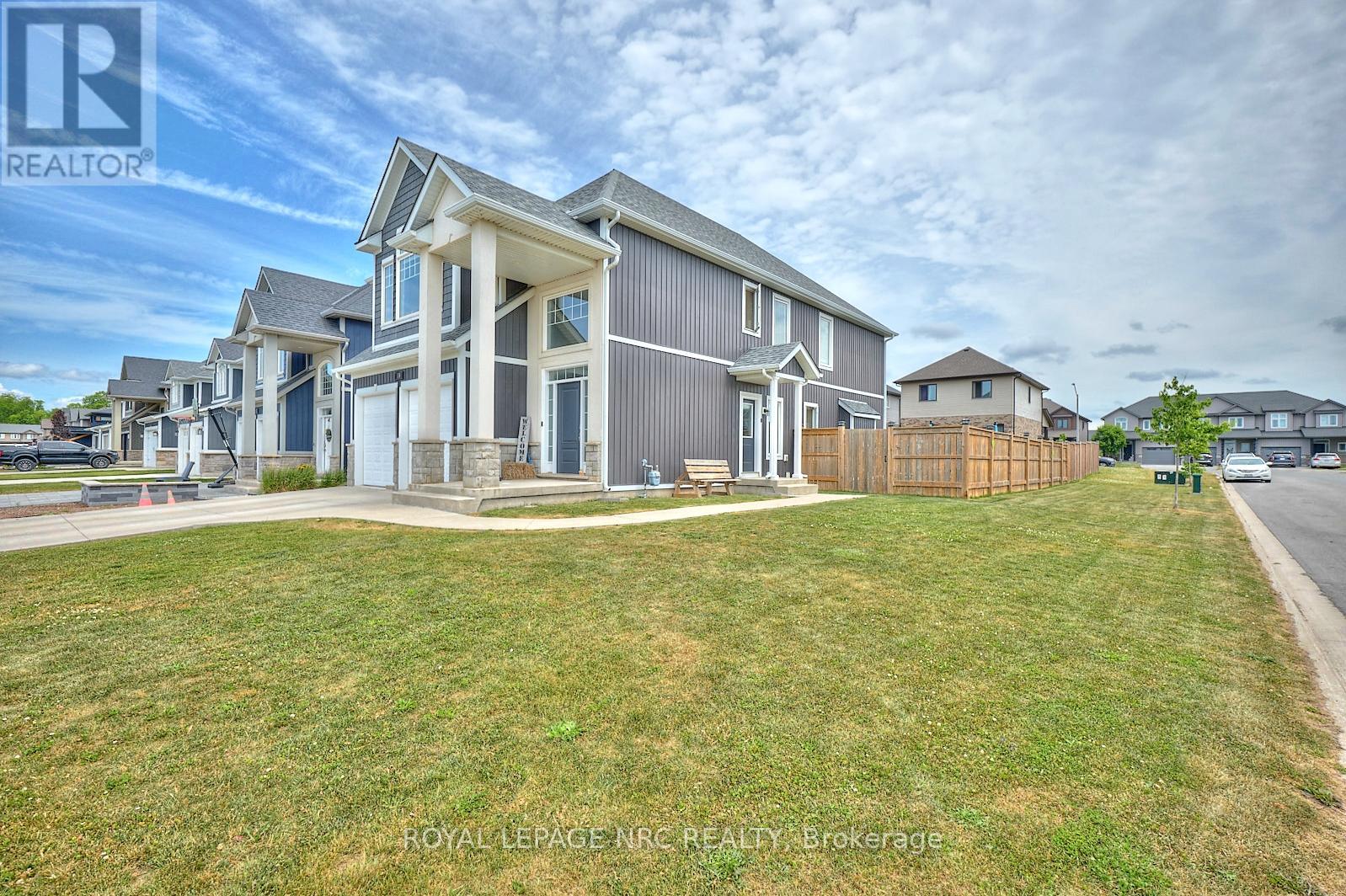Property at 14 LAMB CRESCENT image 3