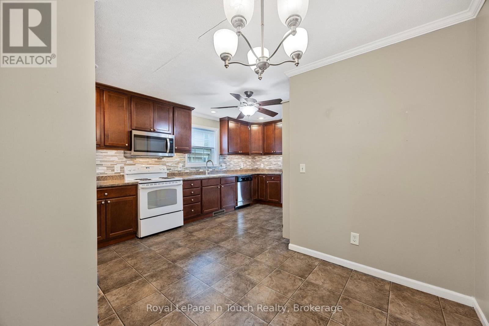 6 Maple Lane, Midland, Ontario  L4R 0B9 - Photo 19 - S12236085