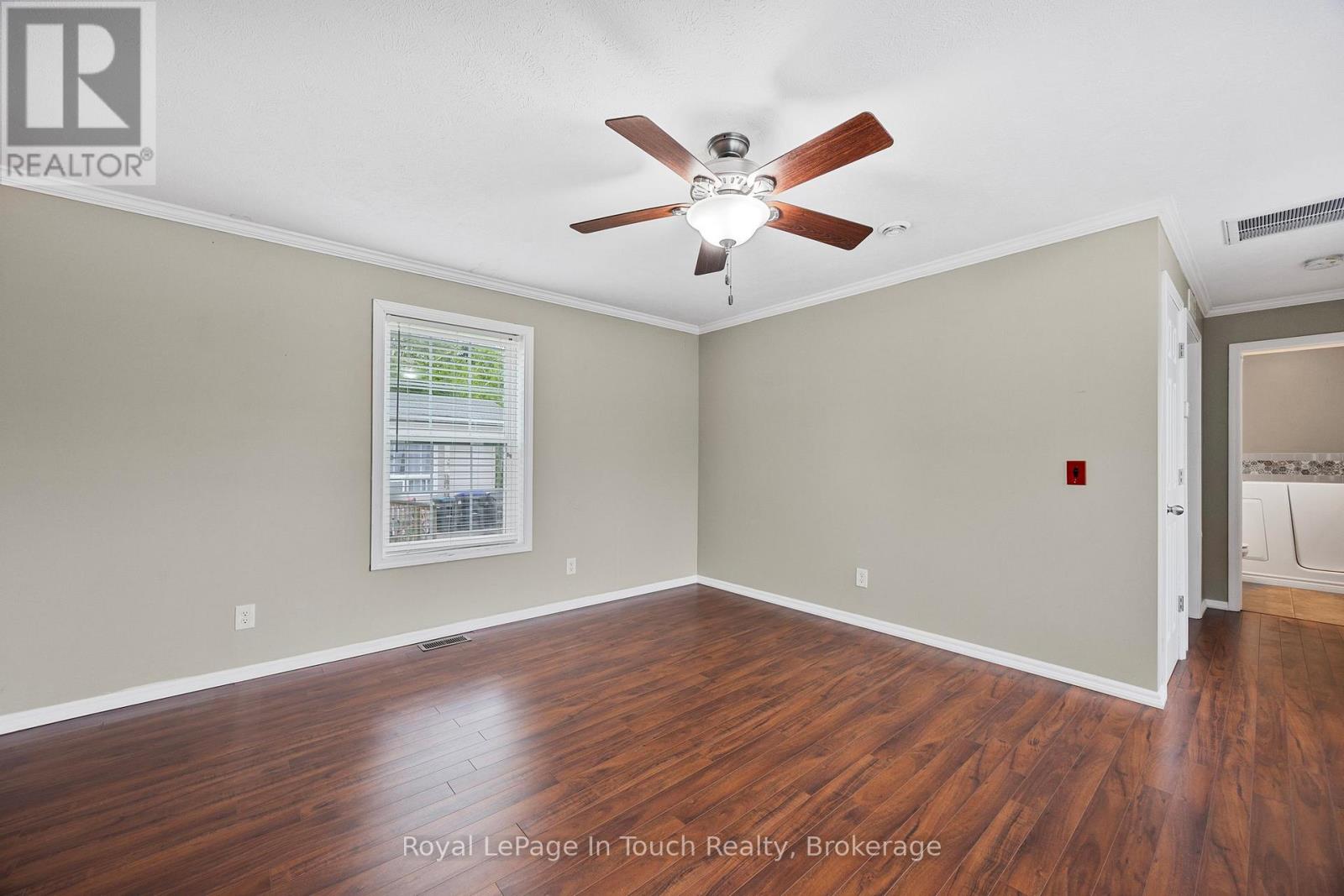 6 Maple Lane, Midland, Ontario  L4R 0B9 - Photo 8 - S12236085