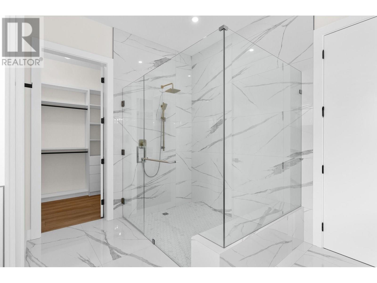 Property at 899 Loseth Drive image 2