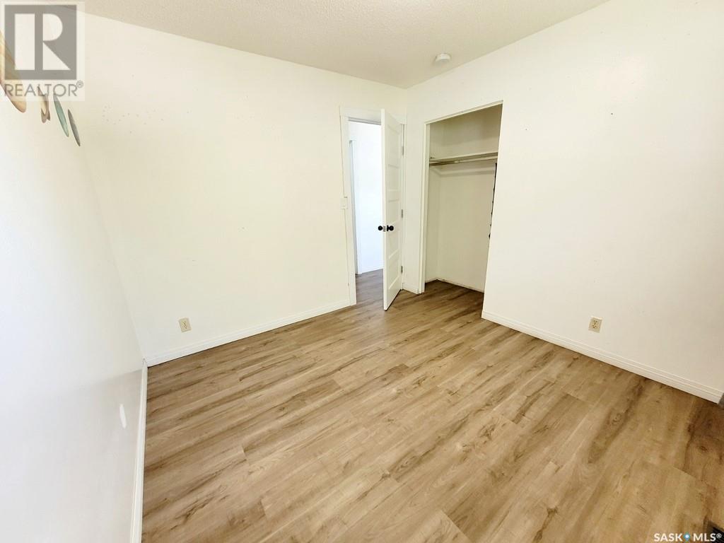 224 17th Street Ne, Weyburn, Saskatchewan  S4H 2P2 - Photo 15 - SK005538