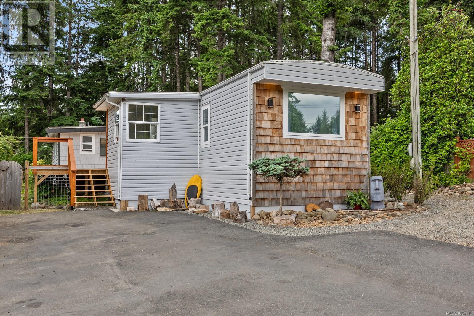 2059 Austin Rd, Comox, British Columbia